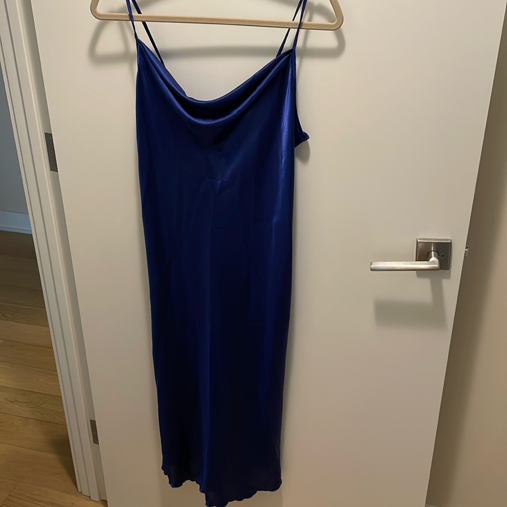 bebe - woman’s size medium dark blue midi dress